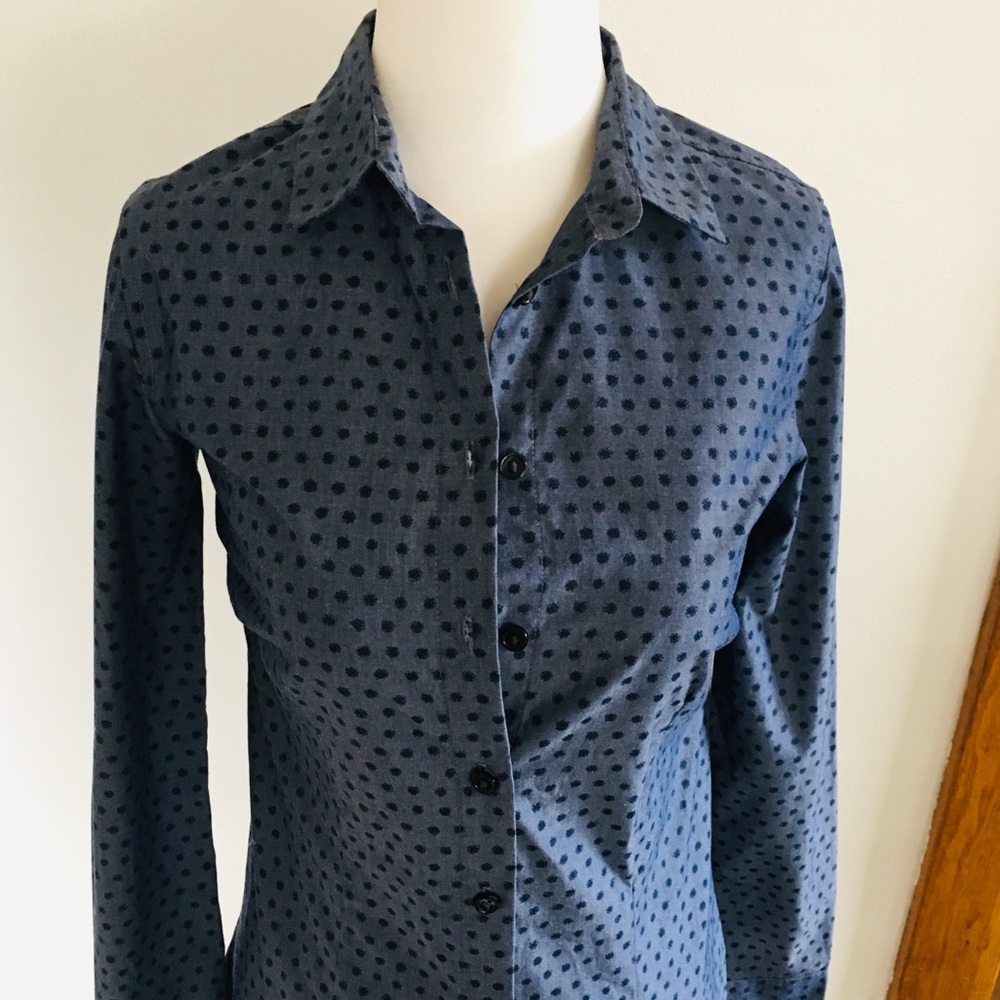 Van Heusen Gray Blue Button Down Shirt Blouse Dots